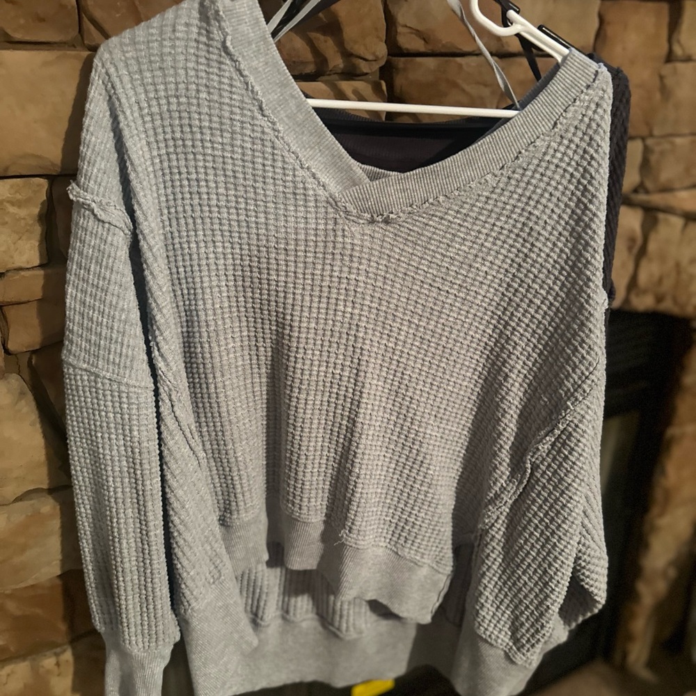 American Eagle Outfitters Light Gray V-Neck Sweater